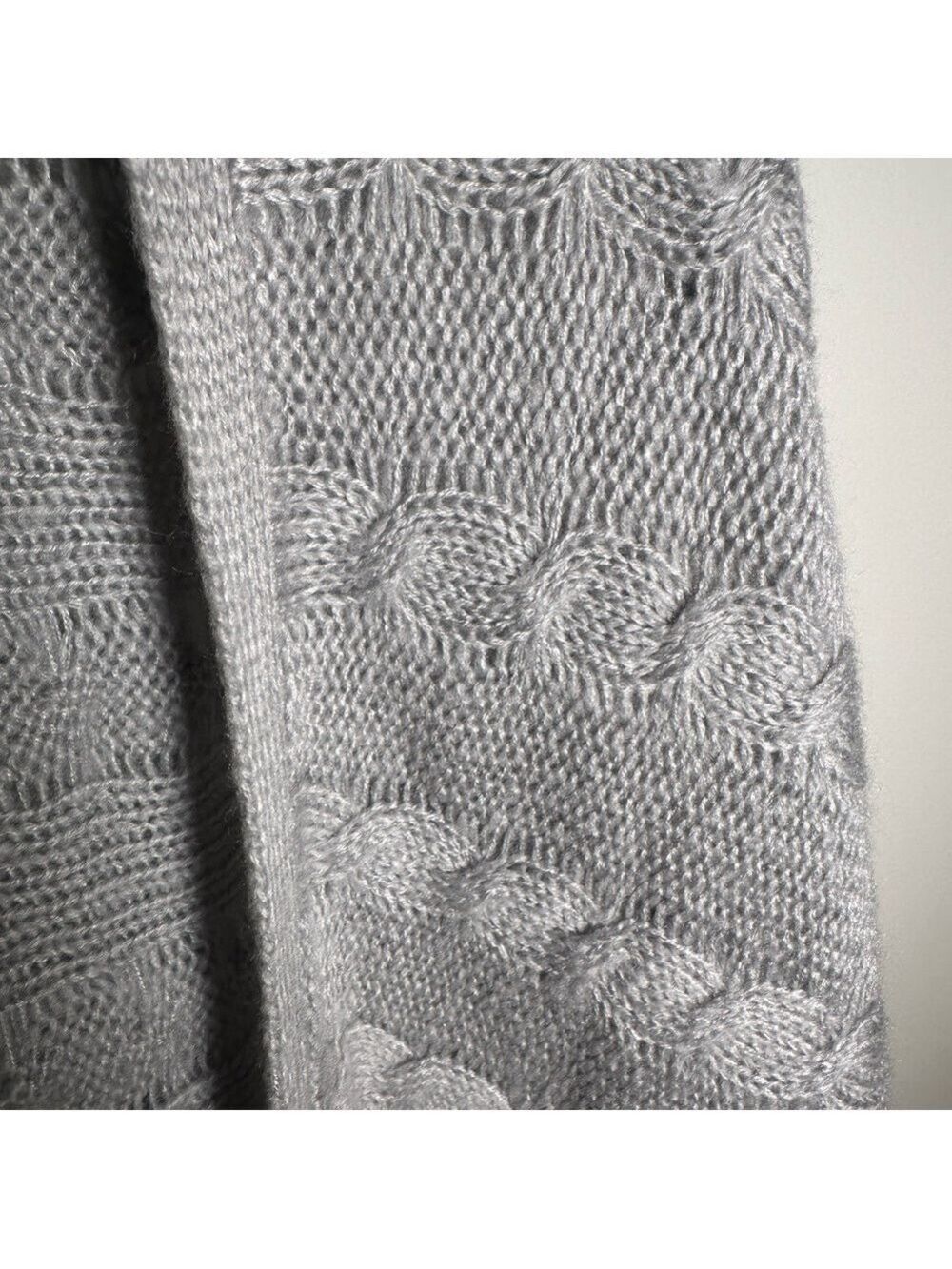 Gray Women's Sweater 1X - Picture 2 of 6